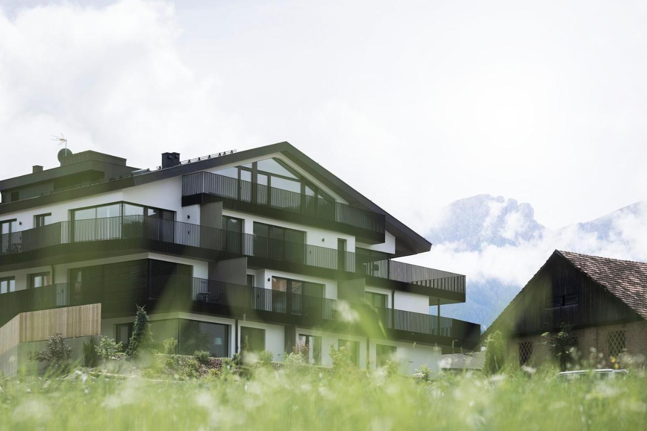 Astor Apartments Olang Exterior foto