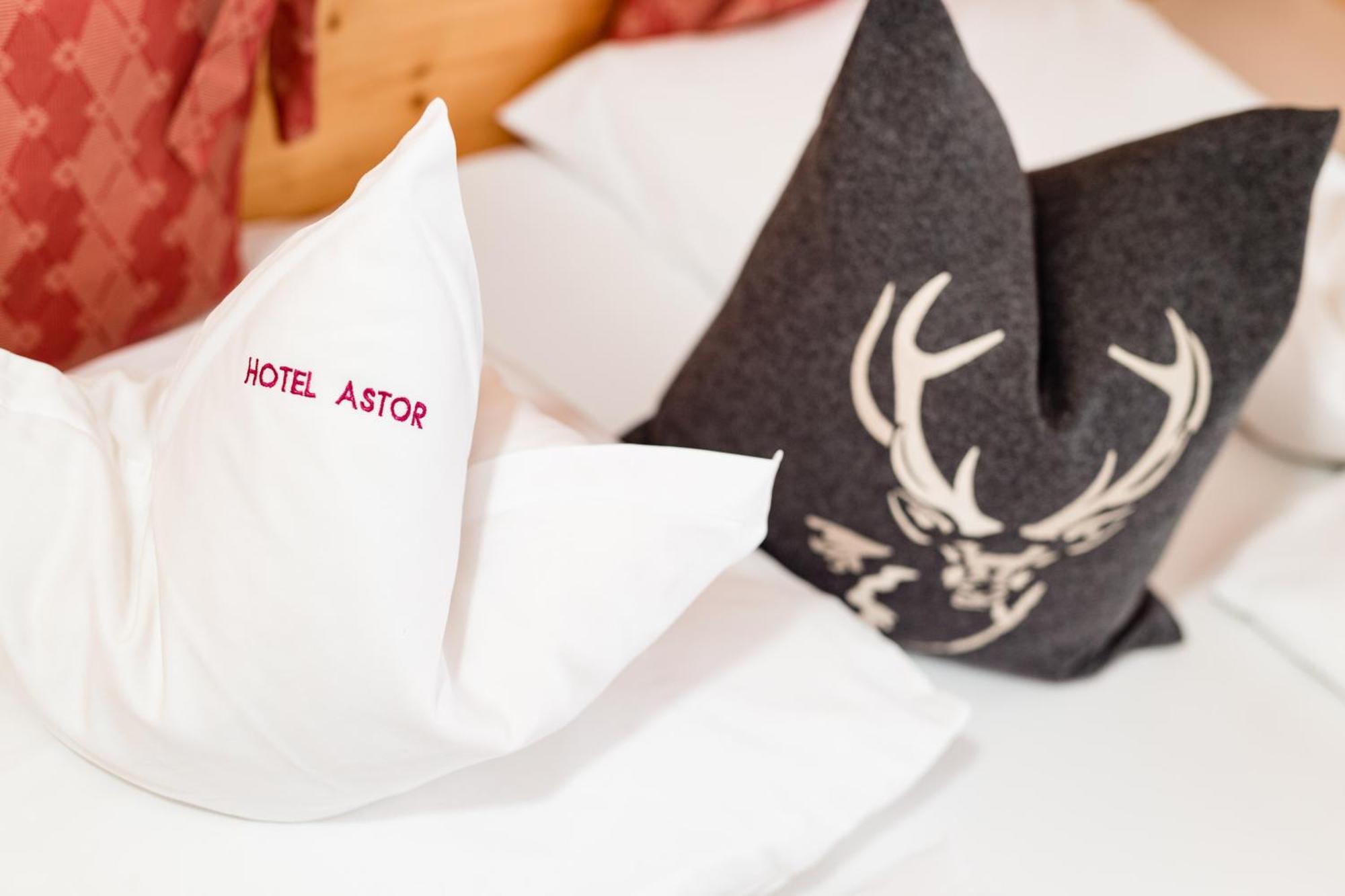 Astor Apartments Olang Quarto foto